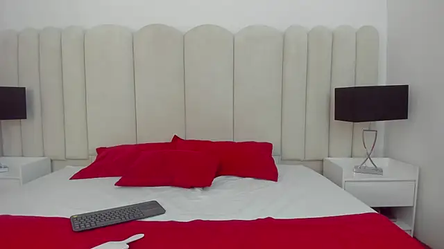 Antonella Smiith  online show from 03/31/26, 03:56