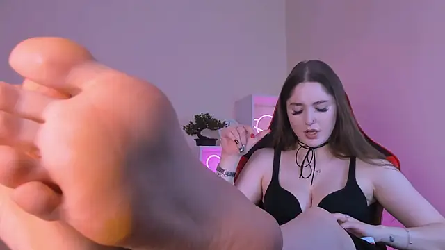 hazel sullivan online show from 09/16/25, 12:28