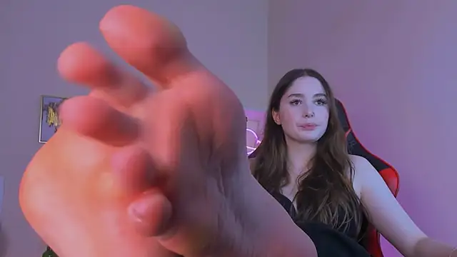 hazel sullivan online show from 09/22/25, 04:31