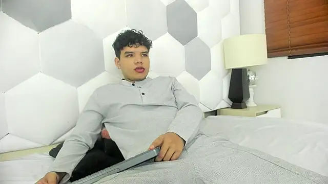 Axel Forte online show from 02/21/26, 01:01