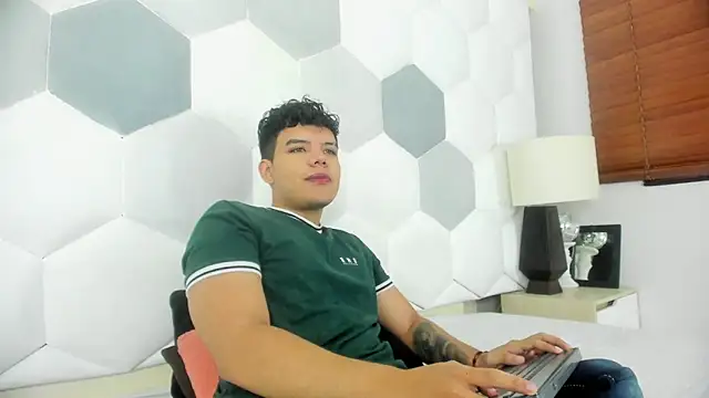 Axel Forte online show from 04/01/26, 02:14