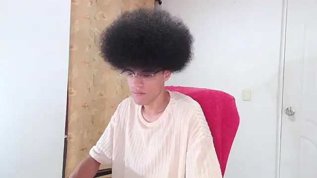 Smith Gael online show from 04/21/26, 01:42