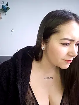 Luna kitty online show from 01/17/26, 12:54