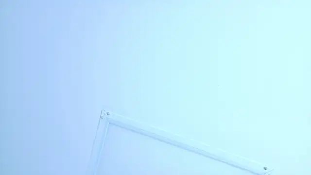 Snapshot of zarahCute chatting on 10/08/25, 12:47 zarahCute online show from 10/08/25, 12:47