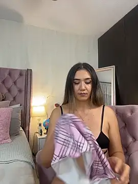 natashaleightt online show from 10/01/25, 03:12