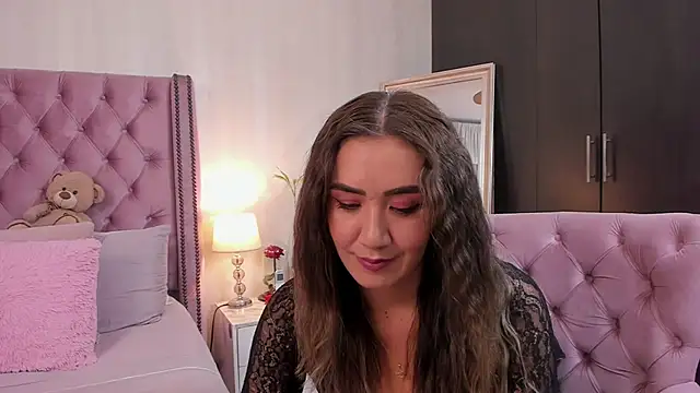 natashaleightt online show from 02/22/26, 12:12