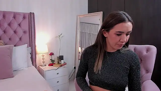 natashaleightt online show from 03/21/26, 11:52