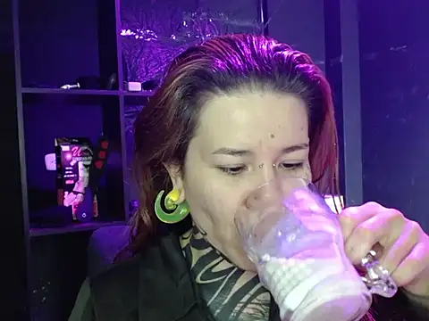 Snapshot of Pandora_9666 chatting on 10/23/25, 03:22 Pandora 9666 online show from 10/23/25, 03:22