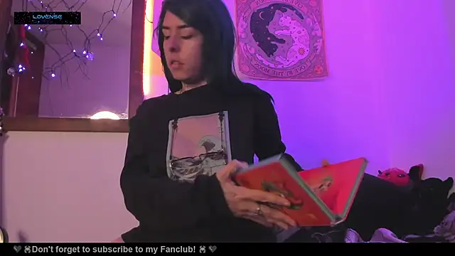 Hisato111 online show from 10/23/25, 12:26