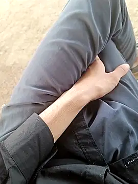 Snapshot of Delhi_BoyBigcock chatting on 03/13/25, 03:33 Delhi BoyBigcock online show from 03/13/25, 03:33