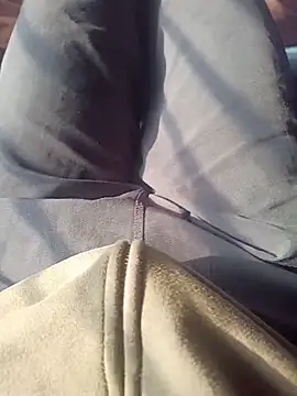 Snapshot of Delhi_BoyBigcock chatting on 12/16/25, 04:17 Delhi BoyBigcock online show from 12/16/25, 04:17