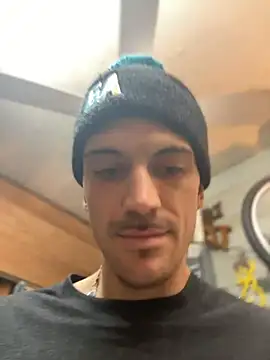 Polaroid White online show from 10/30/25, 09:44