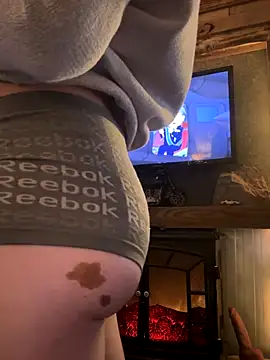 Polaroid White online show from 11/28/25, 08:28