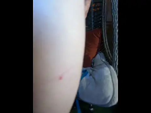 Polaroid White online show from 12/17/25, 07:09