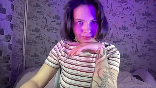 Snapshot of Just_Scarlet_ chatting on 10/18/25, 11:55 Just Scarlet online show from 10/18/25, 11:55