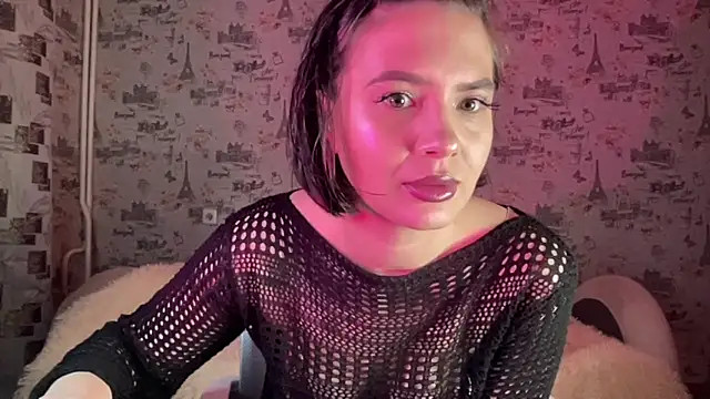 Snapshot of Just_Scarlet_ chatting on 10/25/25, 11:29 Just Scarlet online show from 10/25/25, 11:29