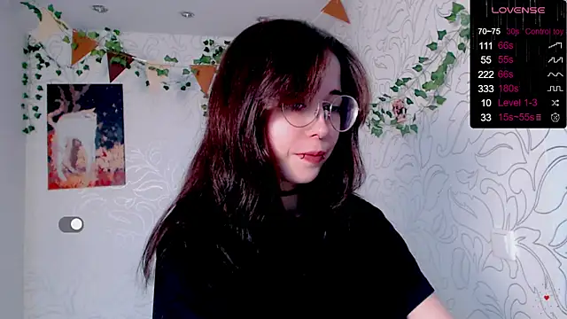 Snapshot of _miraclecattt_ chatting on 11/24/25, 06:46 miraclecattt online show from 11/24/25, 06:46