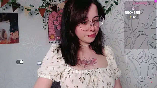  miraclecattt  online show from 04/10/26, 06:29