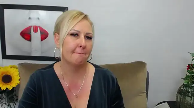 DianaLive online show from 02/26/25, 10:26