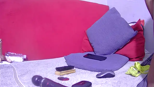 tasha97x online show from 10/27/25, 05:00