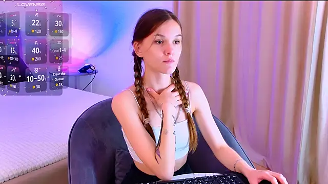 Amber Rogers online show from 10/11/25, 02:26