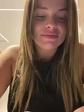 Snapshot of gynna_kimera chatting on 02/26/25, 01:00 gynna kimera online show from 02/26/25, 01:00