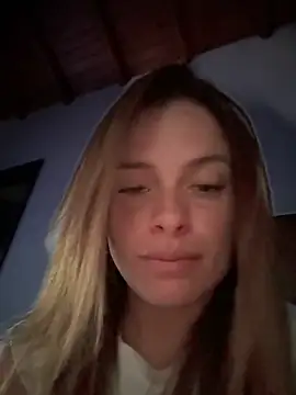 Snapshot of gynna_kimera chatting on 10/08/25, 03:09 gynna kimera online show from 10/08/25, 03:09