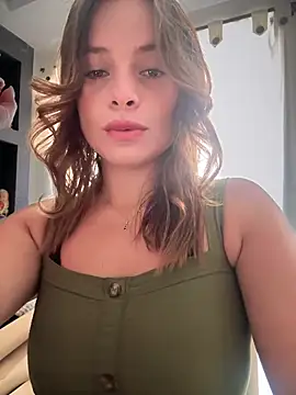 Snapshot of gynna_kimera chatting on 10/22/25, 02:17 gynna kimera online show from 10/22/25, 02:17