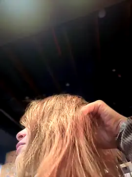 Snapshot of gynna_kimera chatting on 11/02/25, 02:14 gynna kimera online show from 11/02/25, 02:14