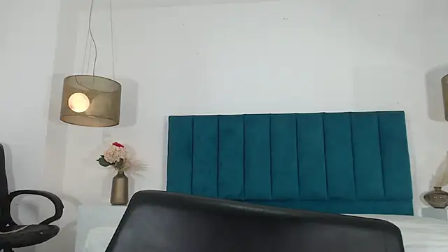 AnnHouston1 online show from 02/27/25, 11:41