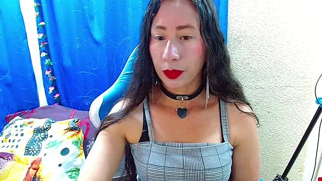 Gia leinn online show from 04/17/26, 07:39