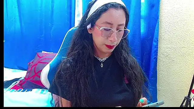 Gia leinn online show from 06/29/26, 09:04
