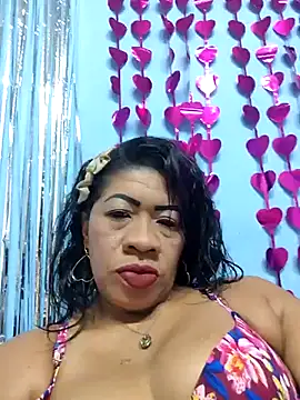 Snapshot of Tocameamor chatting on 03/13/25, 12:48 Tocameamor online show from 03/13/25, 12:48