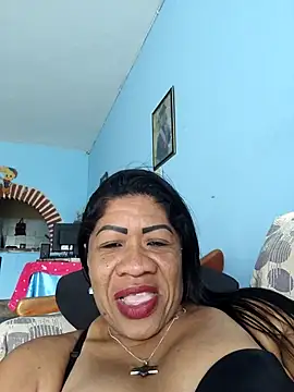 Snapshot of Tocameamor chatting on 10/02/25, 01:07 Tocameamor online show from 10/02/25, 01:07