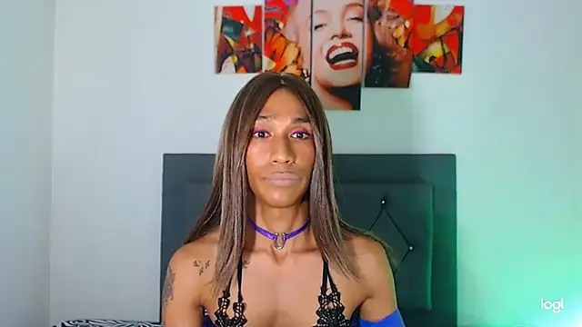 red veltet online show from 04/15/26, 03:57