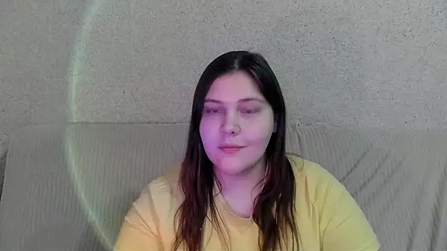 Snapshot of rachelwild chatting on 02/23/25, 08:33 rachelwild online show from 02/23/25, 08:33