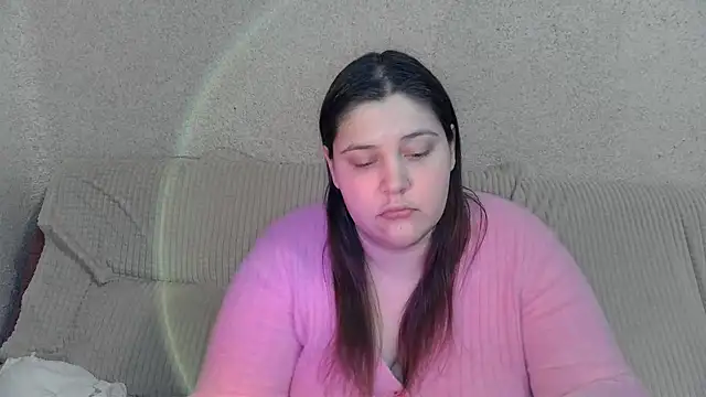 Snapshot of rachelwild chatting on 03/03/25, 08:00 rachelwild online show from 03/03/25, 08:00