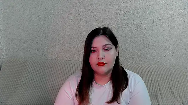 Snapshot of rachelwild chatting on 09/22/25, 08:05 rachelwild online show from 09/22/25, 08:05