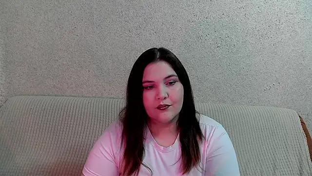 Snapshot of rachelwild chatting on 11/04/25, 12:10 rachelwild online show from 11/04/25, 12:10