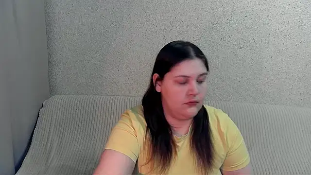 Snapshot of rachelwild chatting on 02/23/26, 04:37 rachelwild online show from 02/23/26, 04:37