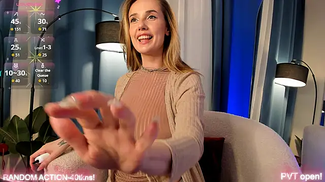 Snapshot of luna_joy_ chatting on 10/09/25, 02:37 luna joy online show from 10/09/25, 02:37