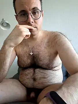 Simonudist online show from 03/18/26, 04:32