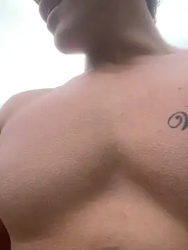 MaxxxSteil online show from 10/12/25, 05:34