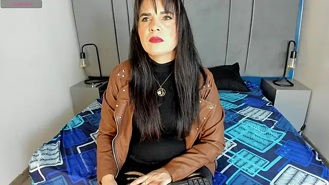 laura hotties online show from 12/21/25, 01:51