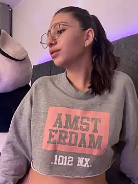 Dirty-Bunnyyy online show from 04/07/26, 03:07