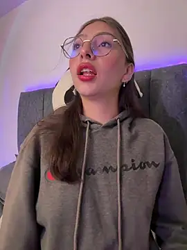 Dirty-Bunnyyy online show from 04/17/26, 03:09