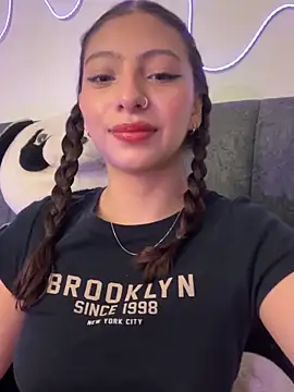 Dirty-Bunnyyy online show from 05/17/26, 05:27