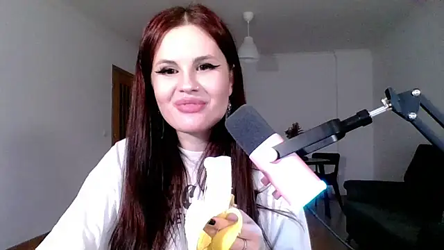 Della Ideal online show from 03/17/25, 06:21