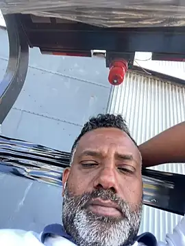 steffan0606 online show from 02/25/25, 05:52