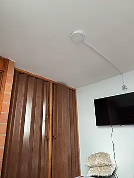 Snapshot of Soy_Sara7 chatting on 11/30/25, 01:37 Soy Sara7 online show from 11/30/25, 01:37